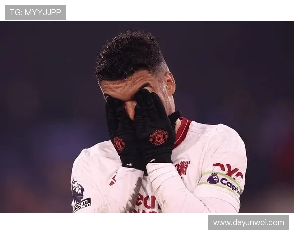 水晶宫上半场领先 莫斯塔尔日林斯基