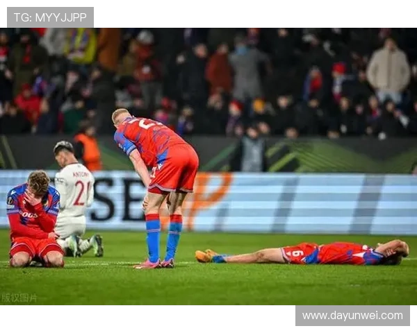 点球失误遭拥抱式嘲讽风波 点球失误遭拥抱式嘲讽风波